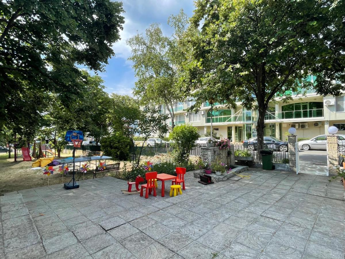 Hotel Amadina Garden Łozenec Zewnętrze zdjęcie